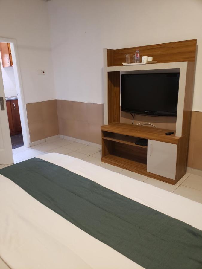 Hgl Guest House Източен Легон Екстериор снимка