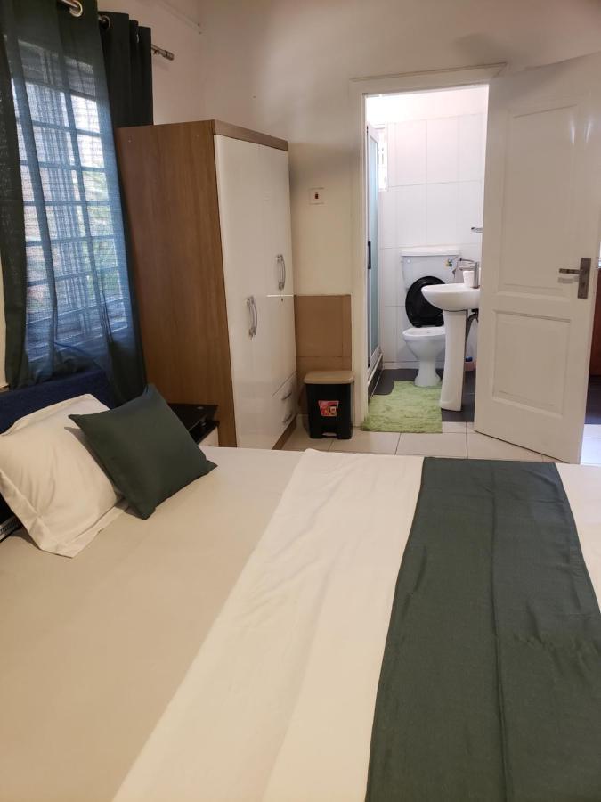 Hgl Guest House Източен Легон Екстериор снимка